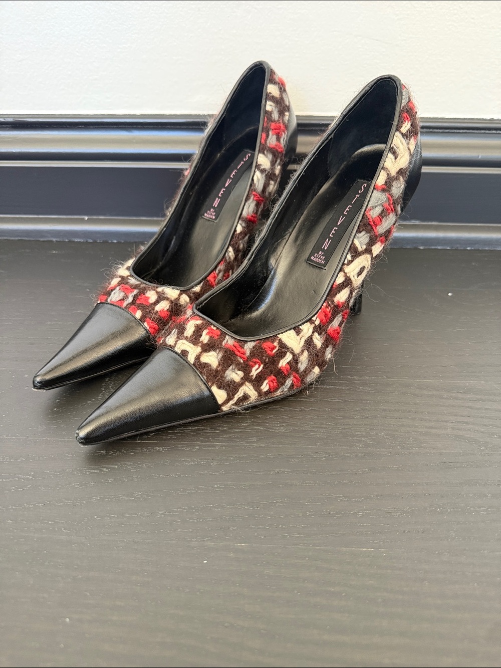 Steven by Steve Madden Black Pointed Knit Pumps with Red and Cream Accents